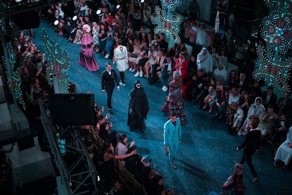 Calendrier complet des fashion weeks mondiales 2023